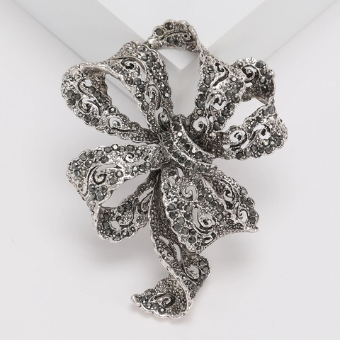 High-End Vintage Bow Brooch For Women Alloy Rhinestone Ribbon Bowknot Breastpin Elegant Fashion Clothing Accessories Jewelry Gift