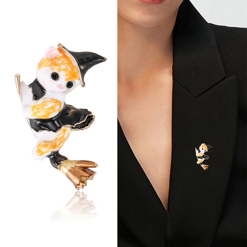 Cute Alloy Enamel Magic Witch Cat Brooch For Women Halloween Animal Pin Gift Black Rhinestone Eye Cat Jewelry Pin