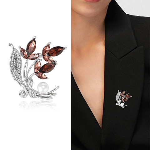 Spilla a Forma di Orchidea in Lega con Perla Artificiale e Strass per Completo da Donna Elegante Accessorio Floreale