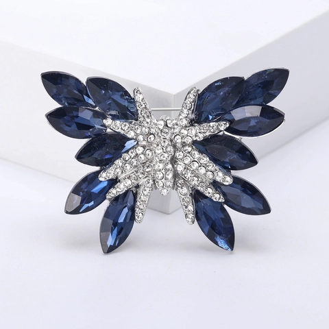 Korean Style Inlaid Rhinestone Butterfly Brooch For Women Alloy Insect Pin Corsage Clothing Decorative Jewelry Accessories