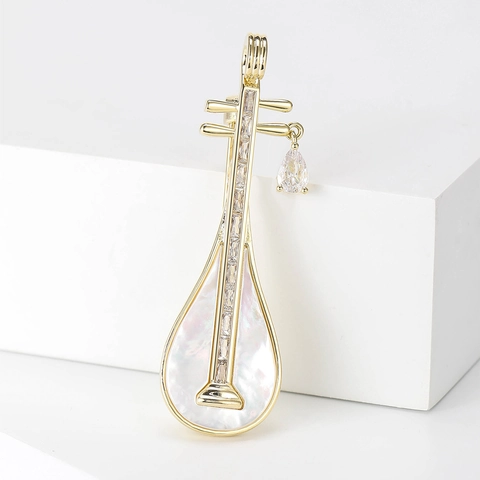Spilla Vintage in Stile Cinese a Forma di Pipa Liuto Lega Conchiglia Intarsiata Strass Strumento Musicale Elegante Accessorio Donna