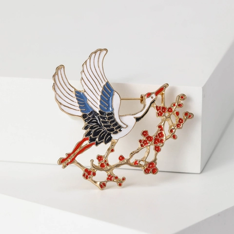 Chinese Style Crane Plum Blossom Brooch Alloy Enamel Drip Oil Pin For Women Vintage Elegant Suit Coat Jewelry Accessory