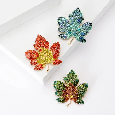 Elegante Spilla A Foglia D'Acero In Lega Con Strass Intarsiati Per Abito Da Donna Cappotto Accessori Gioielli Di Moda