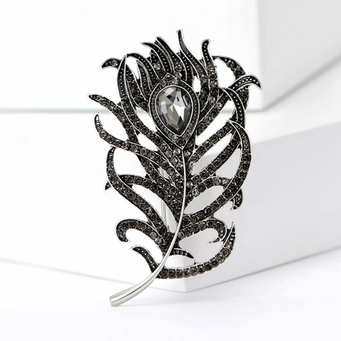 Vintage Peacock Feather Brooch For Women High-End Alloy Rhinestone Inlaid Animal Pin For Suits Dress Party Decoration