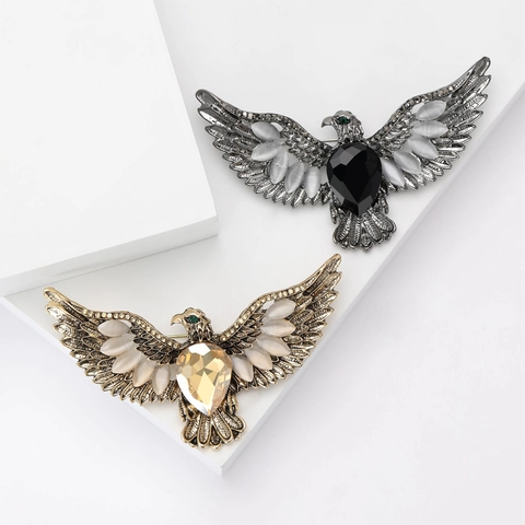 Retro Alloy Eagle Brooch For Women Luxurious Rhinestone Animal Pin Elegant Suit Coat Lapel Decoration Banquet Jewelry