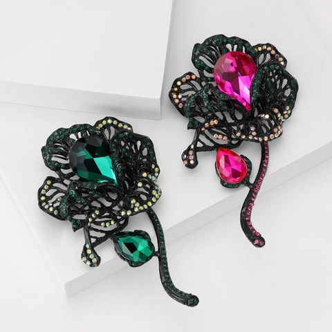 Vintage Legierung Blume Brosche Für Damen Luxus Hohl Strass Blumen Anstecknadel Elegant Heavy Metal Kleidung Schmuck