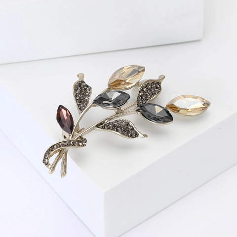 Vintage Alloy Rhinestone Branch Leaf Bouquet Brooch For Women Crystal Floral Dress Corsage Jewelry Apparel Pin Accessory