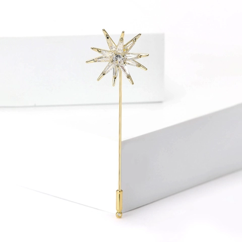 Copper Zirconia 8-Point Star Brooch Pin Elegant Starburst Stick Pin For Women Suits Fashion Jewelry Accessory Gift