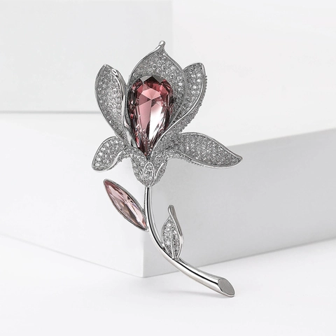 Elegant Copper Zirconia Lily Flower Brooch Luxury Micro-set Floral Corset Pin For Women Fashion Commute Jewelry Decoration