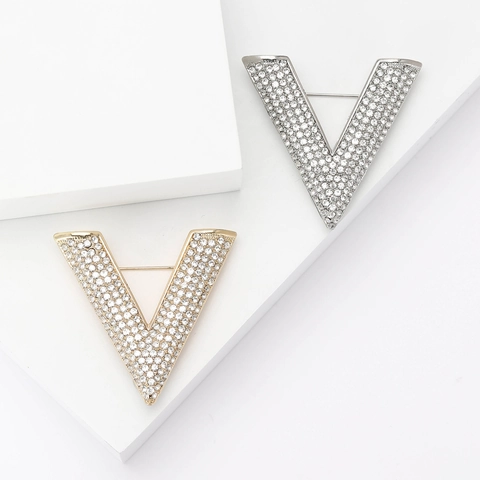 Moda Spilla a Lettera V in Lega con Strass Design Creativo Spilla in Cristallo Lucido per Abito Cappotto Gioielli Donna Accessorio