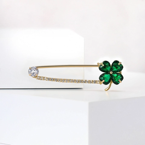 Fashion Four Leaf Clover Alloy Safety Pin Brooch Rhinestone Inlaid Cardigan Shawl Clip For Women Jewelry Accessories