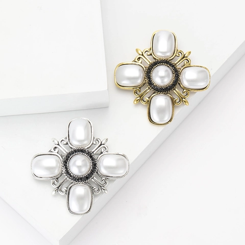 Spilla Croce in Perla Artificiale Barocca Vintage in Lega Con Strass Intarsiati Per Donna Accessori Per Gioielli Cappotto
