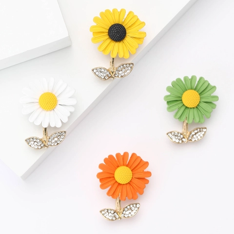Fashion Alloy Enamel Daisy Sunflower Brooch Rhinestone Flower Lapel Pin Elegant Jewelry For Women Suits Cardigan Accessories