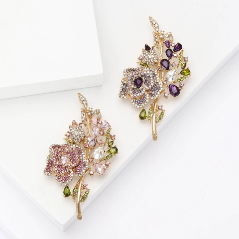 Elegante Spilla a Bouquet di Rose in Lega di Strass per Donna Vintage Corsage di Cristallo Floreale Gioielli Regalo Banchetto Nozze
