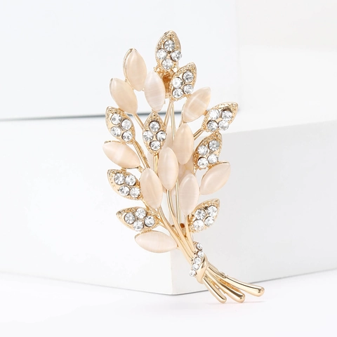 Elegant Alloy Wheat Ear Brooch For Women High Grade Synthetic Cat Eye Stone Rhinestone Leaf Shape Clothing Pins Accessories