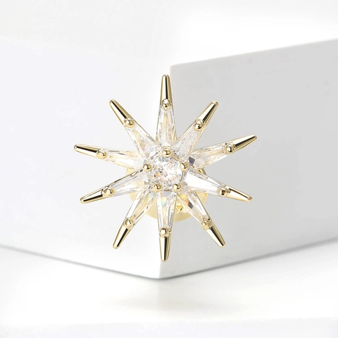 Elegante Broche de Cobre con Estrella de Ocho Puntas para Mujer Lujo Ligero Estrás Alfileres de Traje Accesorios de Joyería