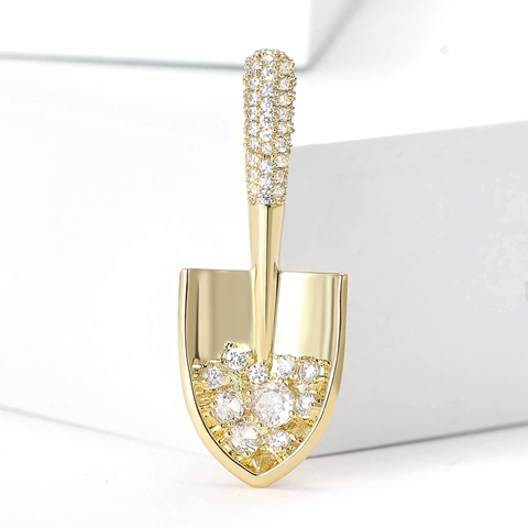 Broche Créative en Forme de Pelle en Cuivre Avec Zircone Cubique Micro Incrustée Épingle de Revers de Costume Femme Homme