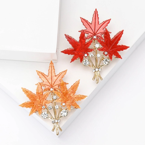 Spilla a Forma di Foglia d'Acero in Lega Vintage da Donna Placcata Oro Smalto Strass Autunno Botanico Floreale Spilla per Revers Gioielli Regalo