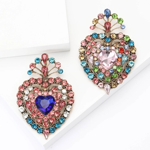 Vintage Luxurious Alloy Rhinestone Heart Brooch For Women Exquisite Multi Color Crystal Heart Corsage Pin Fashion Jewelry