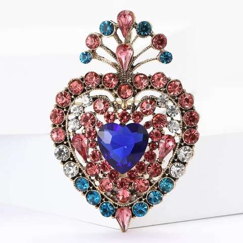 Vintage Luxurious Alloy Rhinestone Heart Brooch For Women Exquisite Multi Color Crystal Heart Corsage Pin Fashion Jewelry