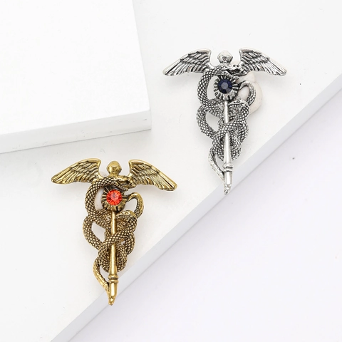 Broche Caducée en Alliage Vintage Ailes d'Ange Bâton de Serpent Avec Strass Élégant Symbole Médical Épingle pour Femme Bijoux de Costume