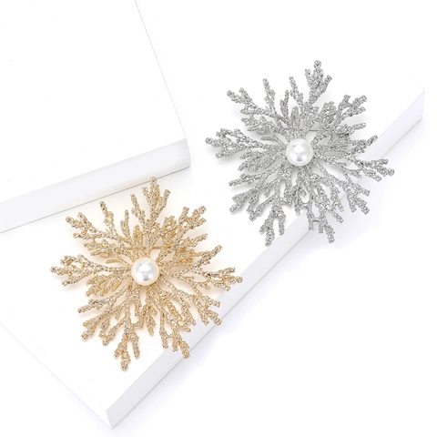 Spilla Vintage a Fiocco di Neve in Lega per Donna Elegante Oro Argento Placcato Spilla Con Perla Artificiale Gioielli per Cappotto Maglioni Regalo