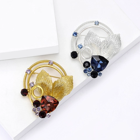 Spilla a Forma di Ghirlanda di Foglie in Lega Vintage con Strass per Donna Elegante Accessorio per Abito Floreale Gioielli