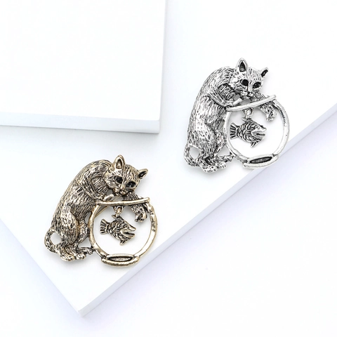 Vintage Legierung Katze Angeln Im Goldfischglas Brosche Tropföl Tier Strass Auge Reversnadel Für Anzug Pullover Schmuck Geschenk