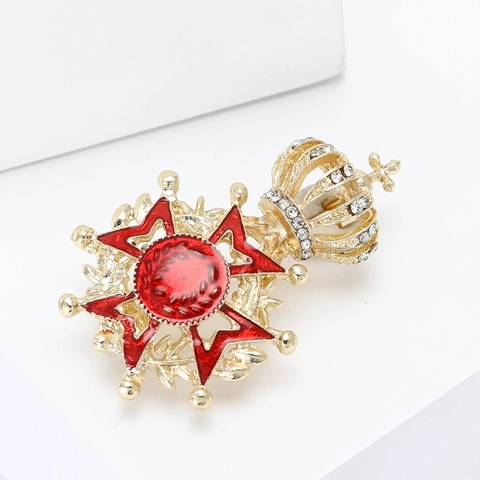 Vintage Alloy Rhinestone Crown Medal Brooch Red Enamel Cross Badge Pin For Women Suits Cardigan Fashion Accessories