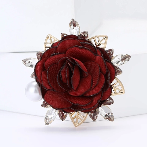Elegant Fabric Rose Flower Brooch For Women Vintage Cloth Floral Pin With Rhinestone Artificial Pearl For Suit Wedding Party Jewelry