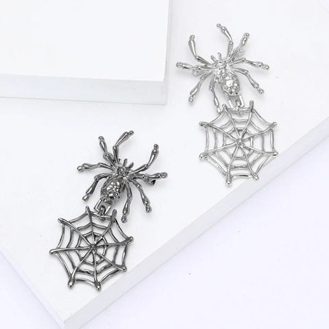 Gothic Alloy Spider Web Brooch Pin Halloween Punk Jewelry For Men Women Suit Cardigan Accessories Silver Black