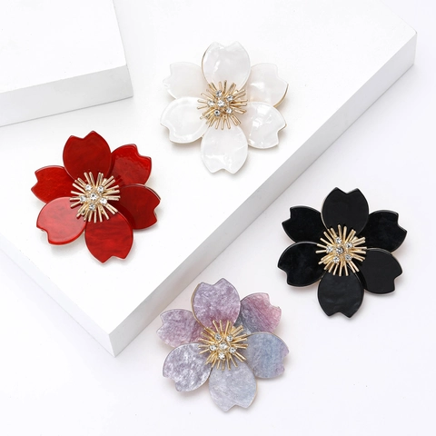Vintage Alloy Acrylic Flower Brooch For Women Gold Plated Marble Texture Rhinestone Elegant Suit Lapel Pin Jewelry Gift