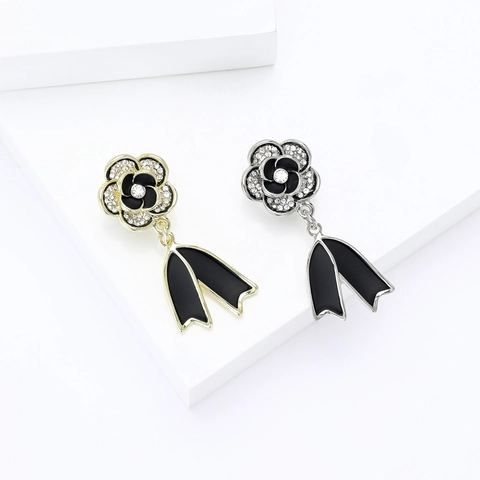 Luxus Legierung Kamelie Blume Brosche Für Damen Elegant Strass Emaille Floral Brustnadel Vintage Stil Kleidung Zubehör Geschenk
