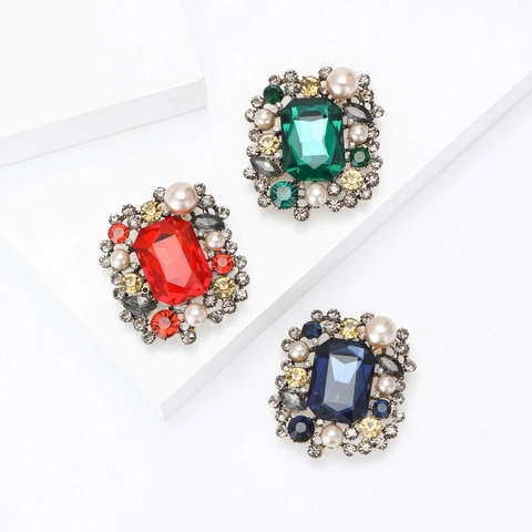 Broche Carrée en Alliage Strass Style Palais Vintage pour Femmes Élégante Épingle en Perles Artificielles Bijoux Mode Décor de Vêtements