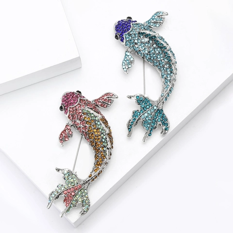 Broche Vintage de Luxe en Alliage et Strass Forme Carpe Koï pour Homme Femme Accessoire Élégant pour Costume et Manteau