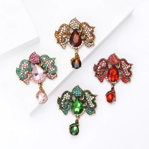 Spilla Vintage in Lega con Strass Foglia e Fiore per Donna Elegante Spilla a Ciondolo con Goccia di Cristallo Gioielli Moda Regalo