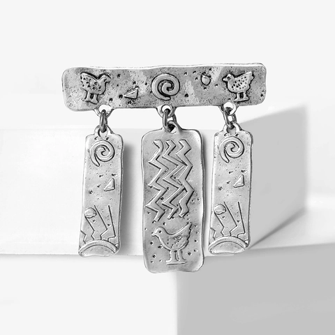 Broche de Aleación de Tótem Indígena Vintage para Hombre Mujer Patrón de Espiral de Pájaro Etiquetas Colgantes Joyería Antigua