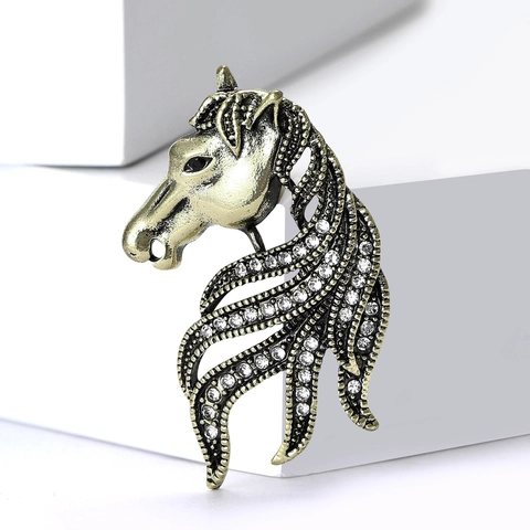 Vintage Alloy Horse Head Brooch With Sparkling Rhinestones Retro Animal Lapel Pin For Women Elegant Suit Clothing Accessories