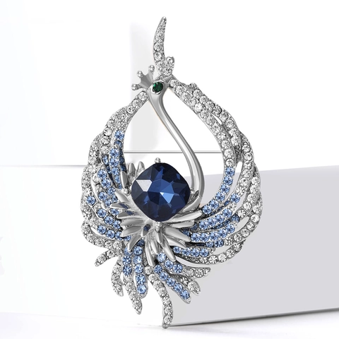 Vintage Luxurious Peacock Brooch Pin For Women Inlaid Multi-Color Rhinestones Alloy Animal Shape Chest Pin Fashion Jewelry