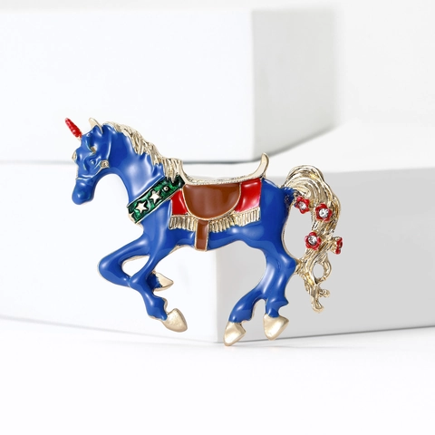 Enamel Unicorn Brooch Alloy Rhinestone Animal Pin Cute Vintage Fashion Jewelry For Women Gift Clothing Accessory