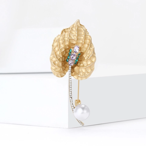 Elegante Broche de Cala de Aleación para Mujer Color Dorado Plantas Floral Diamante de Imitación Perla Artificial Incrustada Broches para Traje Cárdigan Joyería