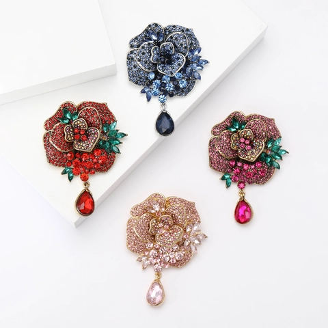 Vintage Alloy Peony Flower Brooch For Women Elegant Rhinestone Inlaid Floral Pin With Waterdrop Pendant For Wedding Banquet Party Jewelry