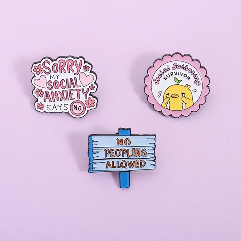 Broche de Esmalte Creativo Social Anxiety Aleación de Zinc Insignia Lindo Eslogan Introvertido Pin Para Bolsos Ropa Regalo
