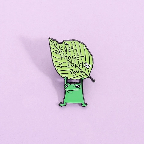 Kreative Cartoon Grüner Frosch Mit Blatt Emaille Brosche Never Forget I Love You Wortspiel Zinklegierung Abzeichen Für Kleidung