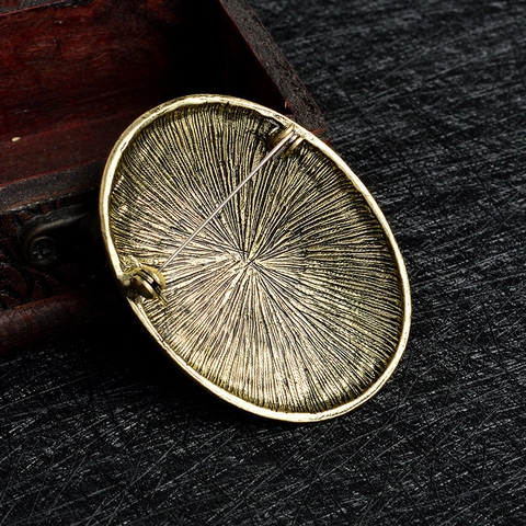Vintage Nordische Wikinger Wolf Brosche Keltenknoten Relief Legierung Brosche Antik Gold Silber Oval Brosche Für Damen Herren Schmuck