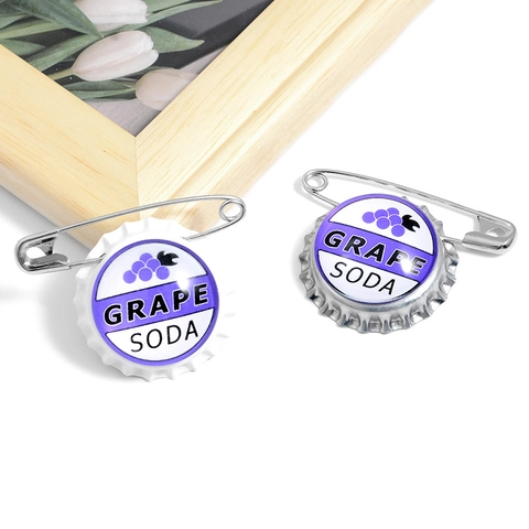 Vintage Legering Grape Soda Flesdop Brosche Pin Creatieve Up Film Badge Sieraden Voor Denim Jas Kraag Tas Dames Heren