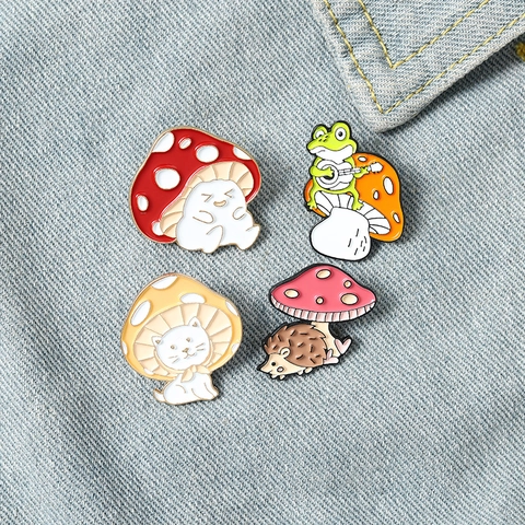 Schattige Cartoon Paddenstoel Dier Emaille Spelden Legering Kat Kikker Egel Badge Sieraden Broches Voor Kleding Tassen