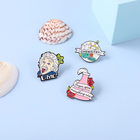 Creative Alloy Albert Einstein Science Enamel Pin Chemistry Lab Flask Brooch Badge Jewelry Gift For Science Lovers