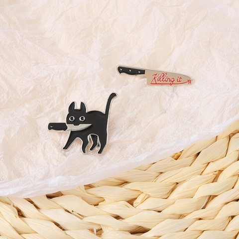 Kreative Schwarze Katze Mit Messer Emaille Brosche Killing It Dolch Abzeichen Pin Für Jacke Rucksack Unisex Cartoon Tier Accessoire