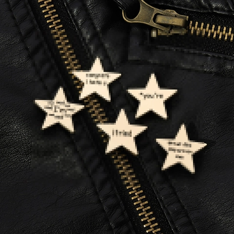 Spilla in Lega a Stella Creativa Distintivo in Smalto Lettera Inglese Sarcastica per Decorazione Vestiti Borsa Gioiello